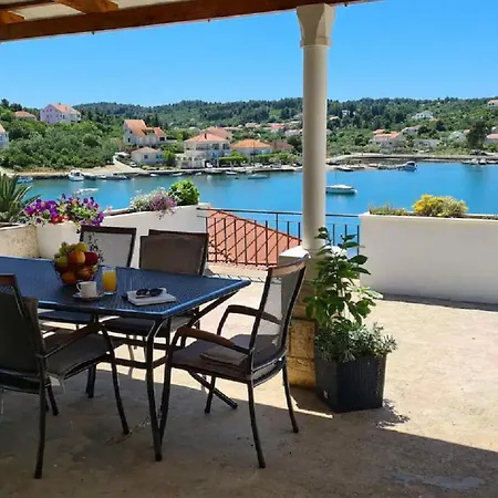 Sunny Appartement Lumbarda