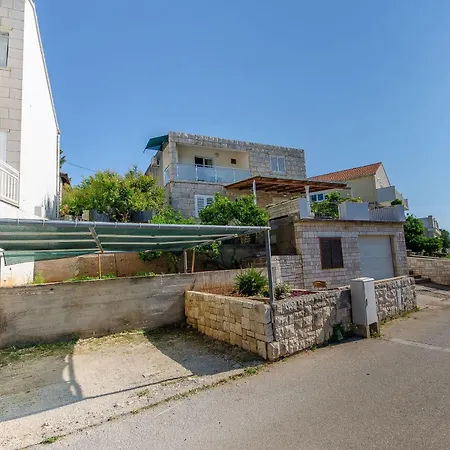 Sunny Appartement Lumbarda