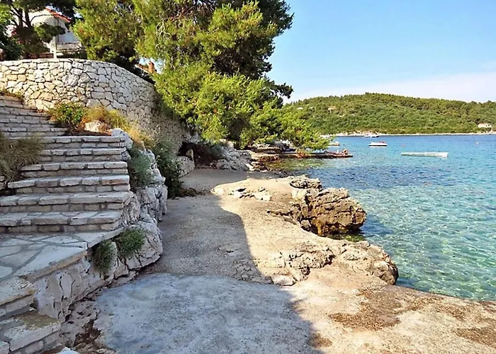 Apartment Sunny Lumbarda